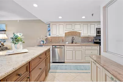 15400 Gulf Boulevard #502, Madeira Beach, FL 33708 - Photo 2