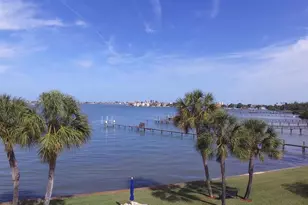 100 Bluff View Dr, Belleair Bluffs, FL 33770 - Photo 6