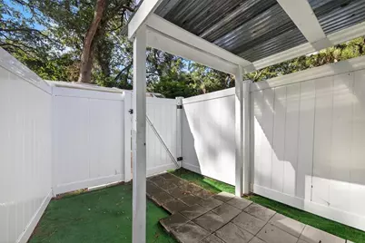 6009 Theresa St, Tampa, FL 33615 - Photo 4