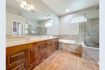 20626 Longleaf Pine Avenue, Tampa, FL 33647 - Photo 64