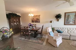 4920 Locust St NE, Saint Petersburg, FL 33703 - Photo 4