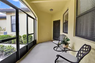 307 Bluewater Falls Ct, Apollo Beach, FL 33572 - Photo 8