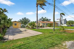 3225 W Shell Point Rd, Ruskin, FL 33570 - Photo 2