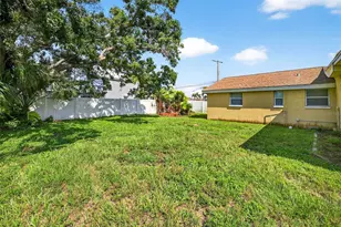3225 W Shell Point Rd, Ruskin, FL 33570 - Photo 32