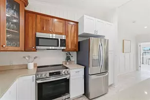 15302 Harbor Dr, Madeira Beach, FL 33708 - Photo 16