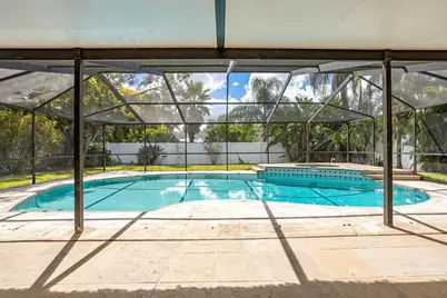 1623 Shady Leaf Drive, Valrico, FL 33596 - Photo 32