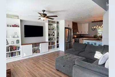 10056 Gifford Street, Spring Hill, FL 34608 - Photo 16