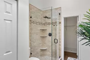 375 Madeira Cir, Tierra Verde, FL 33715 - Photo 12