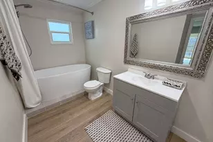 12120 7th St E, Treasure Island, FL 33706 - Photo 28