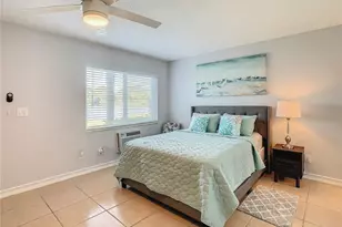 4145 Dolphin Dr, Tampa, FL 33617 - Photo 8