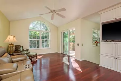 334 Los Prados Drive #421, Safety Harbor, FL 34695 - Photo 8