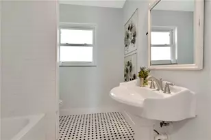 27 Park Ave, Tarpon Springs, FL 34689 - Photo 36