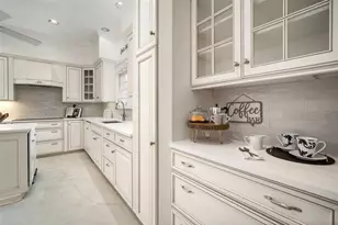 4318 W Azeele St, Tampa, FL 33609 - Photo 20