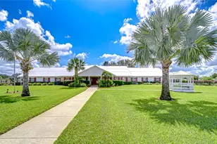 3922 William Hume Dr, Zephyrhills, FL 33541 - Photo 50