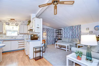 3922 William Hume Drive, Zephyrhills, FL 33541 - Photo 10