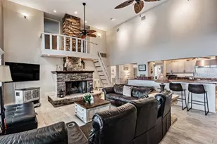 615 N Mayo St, Crystal Beach, FL 34681 - Photo 18