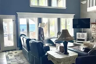 615 N Mayo St, Crystal Beach, FL 34681 - Photo 10