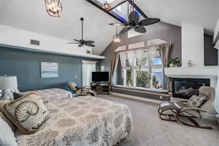 615 N Mayo St, Crystal Beach, FL 34681 - Photo 10