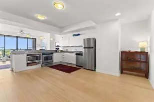 226 5th Ave N, Saint Petersburg, FL 33701 - Photo 6