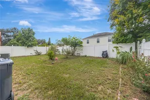 6923 Waterbrook Ct, Gibsonton, FL 33534 - Photo 8