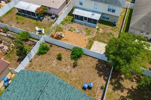 6923 Waterbrook Ct, Gibsonton, FL 33534 - Photo 8