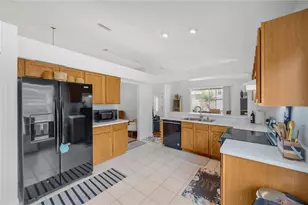 6923 Waterbrook Ct, Gibsonton, FL 33534 - Photo 18