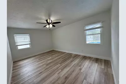 7608 Lakeside Boulevard, Tampa, FL 33614 - Photo 22