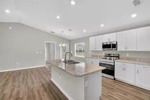 1047 Aruba Ave, Mulberry, FL 33860 - Photo 6