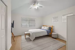 2218 Climbing Ivy Dr, Tampa, FL 33618 - Photo 30