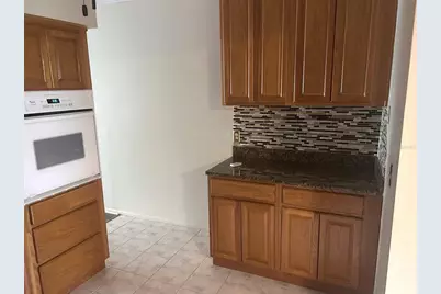 2402 Ecuadorian Way #18, Clearwater, FL 33763 - Photo 8