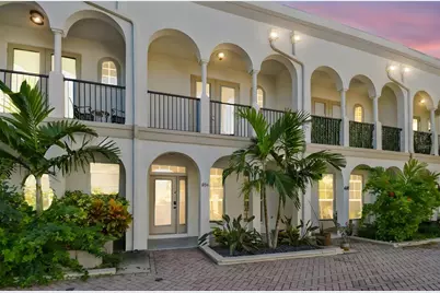 626 3rd Avenue S, Saint Petersburg, FL 33701 - Photo 1