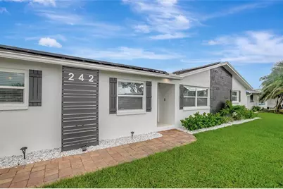 242 176th Avenue E, Redington Shores, FL 33708 - Photo 4