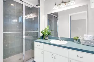 640 Kenneth Way, Tarpon Springs, FL 34689 - Photo 44