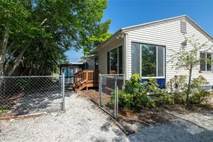 907 Hull St S, Gulfport, FL 33707 - Photo 32