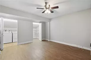 8717 Bay Pointe Dr, Tampa, FL 33615 - Photo 20
