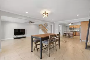 8717 Bay Pointe Dr, Tampa, FL 33615 - Photo 10