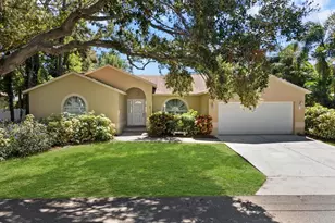 13734 76th Ave, Seminole, FL 33776 - Photo 1