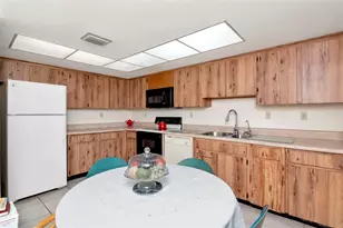 260 Balsam Dr, Oldsmar, FL 34677 - Photo 12