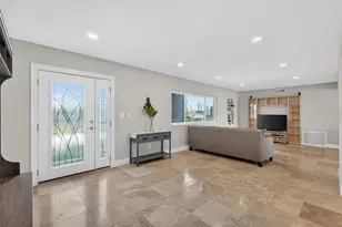 800 Madonna Blvd, Tierra Verde, FL 33715 - Photo 6