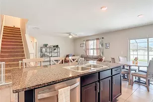 1810 Johnson Pointe Dr, Plant City, FL 33566 - Photo 16