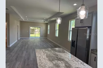 8605 N 48th Street, Tampa, FL 33617 - Photo 4