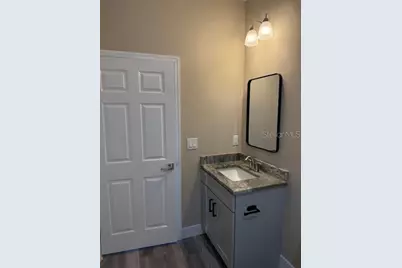 8605 N 48th Street, Tampa, FL 33617 - Photo 6