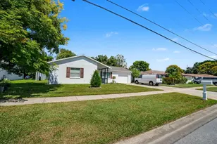 8637 Summer Dr, Hudson, FL 34667 - Photo 2