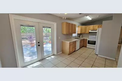 3214 W Van Buren Drive, Tampa, FL 33611 - Photo 16