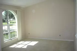 9724 Mary Robin Dr, Riverview, FL 33569 - Photo 4