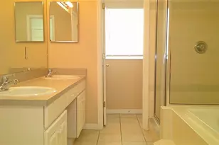 9724 Mary Robin Dr, Riverview, FL 33569 - Photo 18