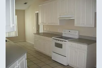 9724 Mary Robin Drive, Riverview, FL 33569 - Photo 6
