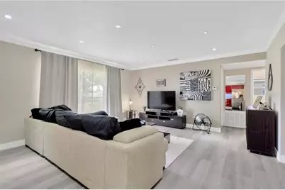 4147 Augustine Avenue, Sarasota, FL 34231 - Photo 8