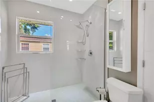 4147 Augustine Ave, Sarasota, FL 34231 - Photo 12
