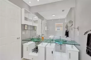 4147 Augustine Ave, Sarasota, FL 34231 - Photo 16